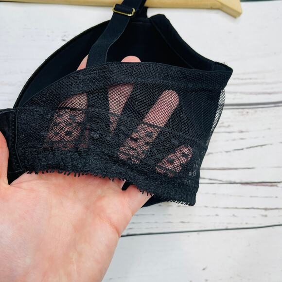 Victoria's Secret Black Incredible Plunge Lace Bra - Picture 11 of 16